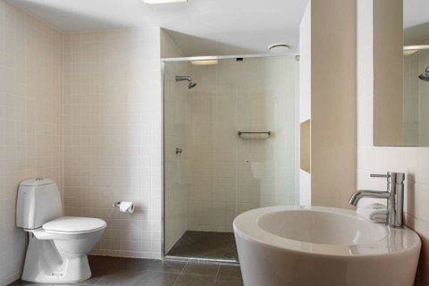 Evolution Apartments - Accommodation Perth 3