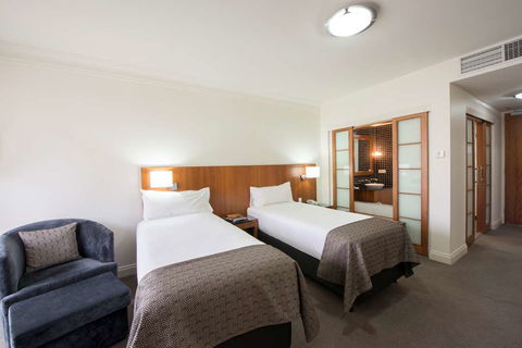 Majestic Roof Garden Hotel - Accommodation Perth 17