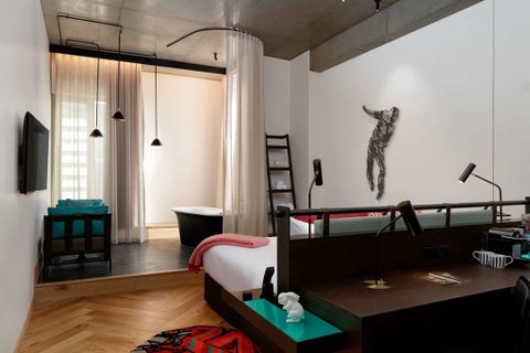 QT Melbourne - Accommodation Perth 7