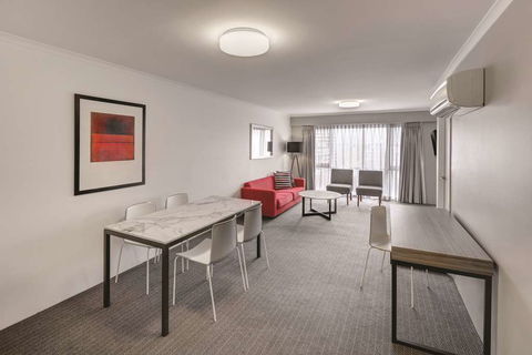 Adina Serviced Apartments James Court - Perth Resorts 5