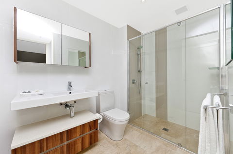 Astra Canberra Manhattan - Perth Resorts 5