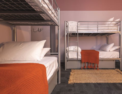 United Backpackers - Accommodation Perth 5