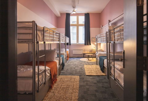 United Backpackers - Accommodation Perth 11