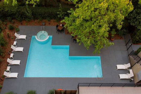 Mantra on Jolimont - Accommodation Perth 1