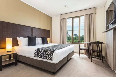 Mantra on Jolimont - Accommodation Perth 13