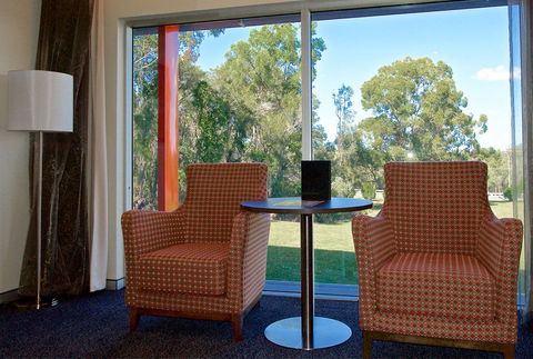 Alexandra Hills Hotel - Perth Resorts 2