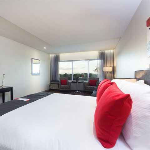 Alexandra Hills Hotel - Perth Resorts 4