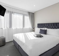 Meriton Suites Kent Street - Perth Resorts