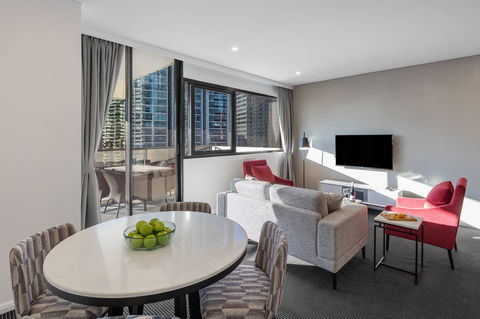 Meriton Suites Kent Street - Perth Resorts 6