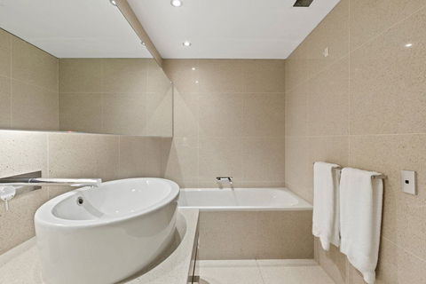 Astra Jasper - Perth Resorts 9