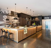Hotel Ibis World Square - Accommodation Perth
