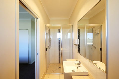 Blackwater Central Motel - Accommodation Perth 2