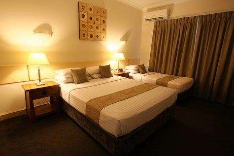 Emerald Maraboon Motor Inn - Accommodation Perth 3