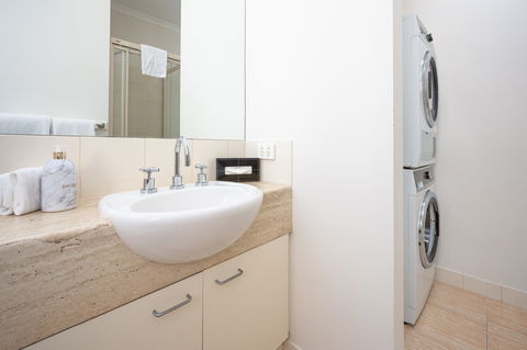 Aligned Corporate Residences Kew - Perth Resorts 3