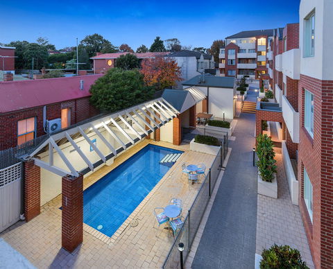 Aligned Corporate Residences Kew - Perth Resorts 5