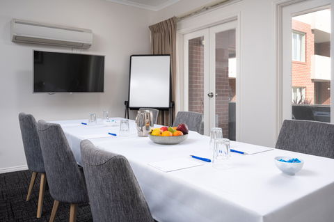 Aligned Corporate Residences Kew - Perth Resorts 8