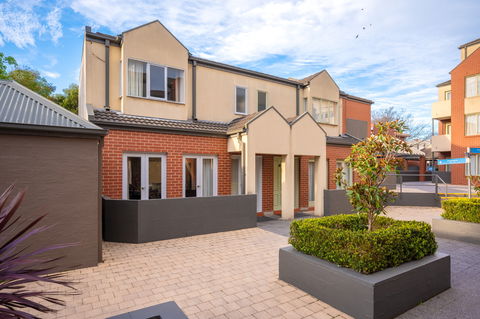 Aligned Corporate Residences Kew - Perth Resorts 13