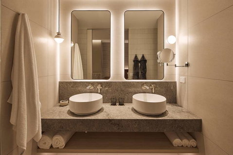 Rydges Melbourne - Accommodation Perth 14