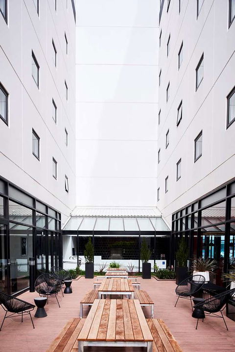 Essence Hotel Carlton - Perth Resorts 0
