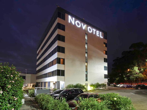 Novotel Sydney Rooty Hill - Perth Resorts 0