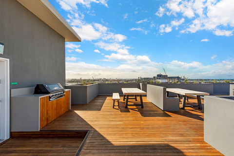 Astra Apartments Newcastle - Accommodation Perth 0