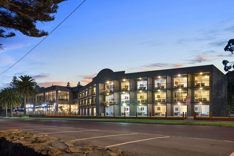 North Pier Hotel Cowes - Perth Resorts 1