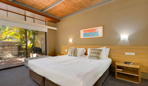 Nautilus Beachfront Villas & Spa - Accommodation Perth 1
