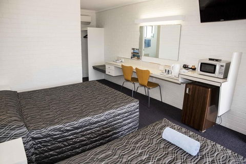 Coastal Bay Motel - Perth Resorts 2