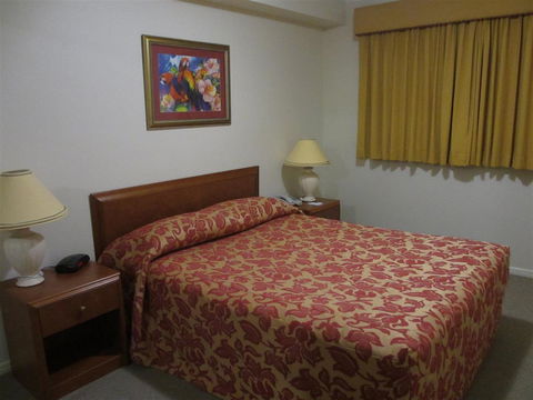 Springwood Tower Apartment Hotel - Perth Resorts 1