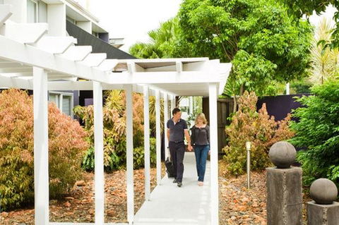 Rocklea International Hotel - Perth Resorts 1