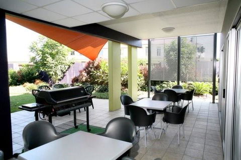 Rocklea International Hotel - Perth Resorts 2