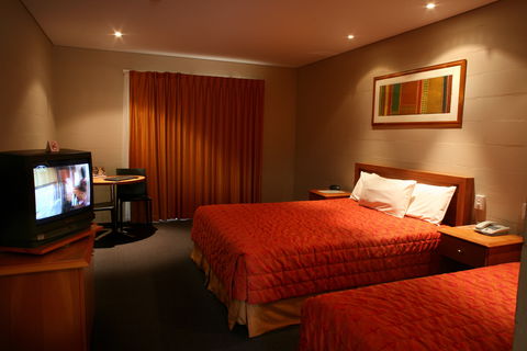 Outback Hotel & Lodge - Accommodation Perth 2