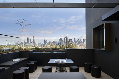 Lanbruk Apartment Hotel-Richomnd Hill - Accommodation Perth 0