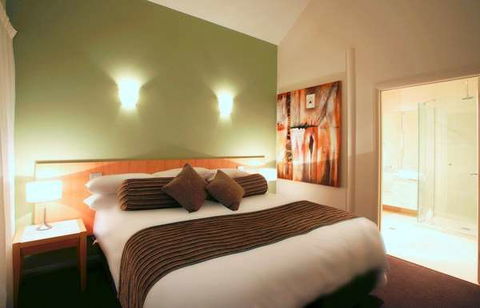 York Cove - Accommodation Perth 2