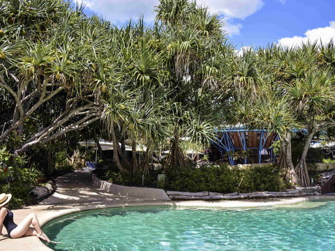Mercure Kingfisher Bay Resort - Accommodation Perth 2