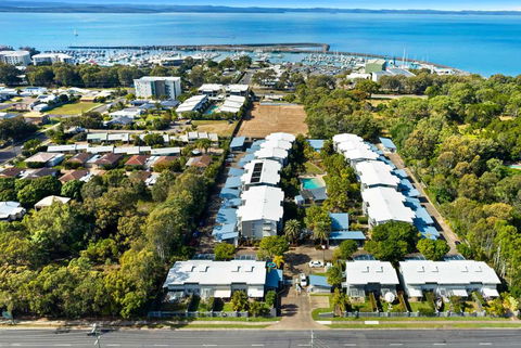 Ramada By Wyndham Whalecove Resort - Perth Resorts 0