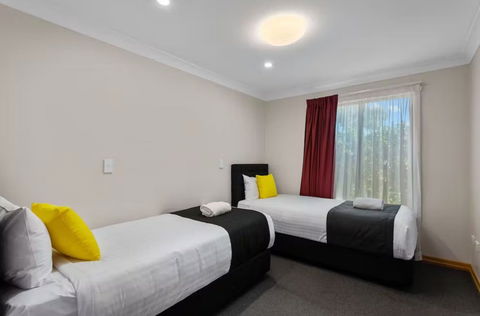 Eastgate On The Range Motel - Perth Resorts 1