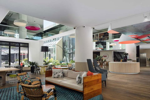 QT Gold Coast - Perth Resorts 2