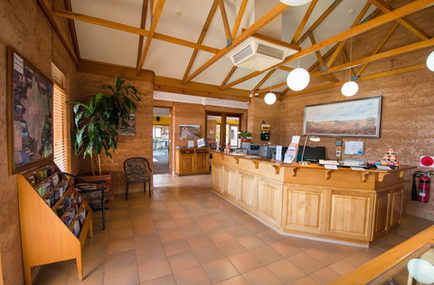 Mud Hut Motel - Perth Resorts 2