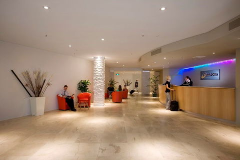 Oaks Gateway On Palmer - Accommodation Perth 1