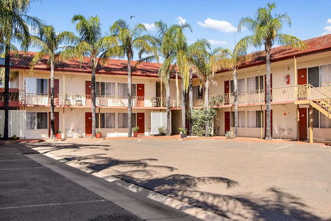 Econo Lodge Griffith Motor Inn - Perth Resorts 2
