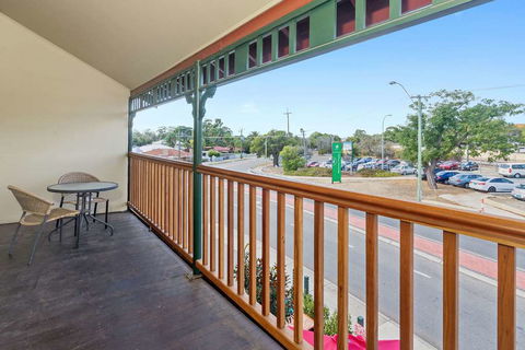 Quality Hotel Bayswater - Perth Resorts 2