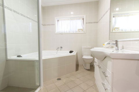 Harvest Lodge Motel - Perth Resorts 1