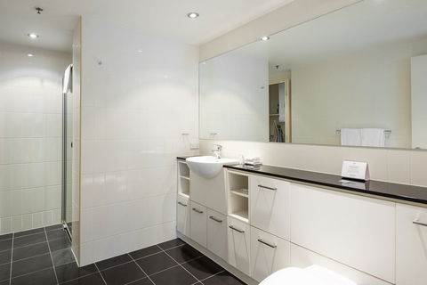 Quest River Park Central - Perth Resorts 6