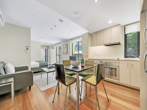 Quest River Park Central - Perth Resorts 7