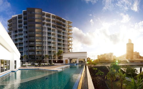 Oaks Gateway On Palmer - Accommodation Perth 0