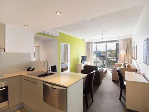 Oaks Gateway On Palmer - Accommodation Perth 4