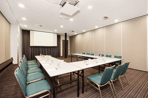 Quality Hotel Lighthouse - Perth Resorts 13