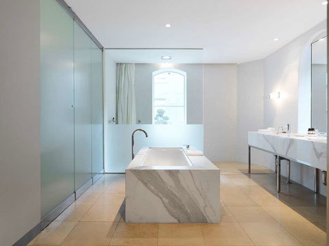 Establishment Hotel - Accommodation Perth 8