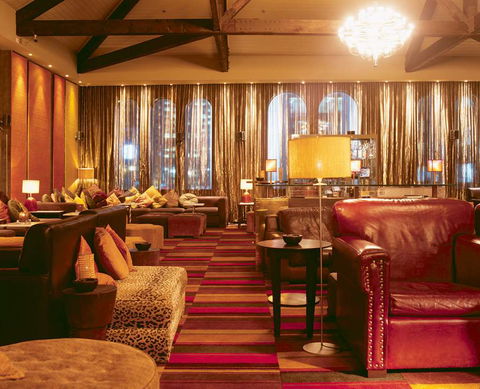 Establishment Hotel - Accommodation Perth 11